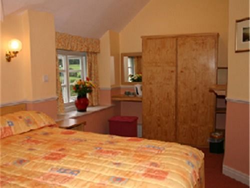The Druid Inn Llanferres Esterno foto